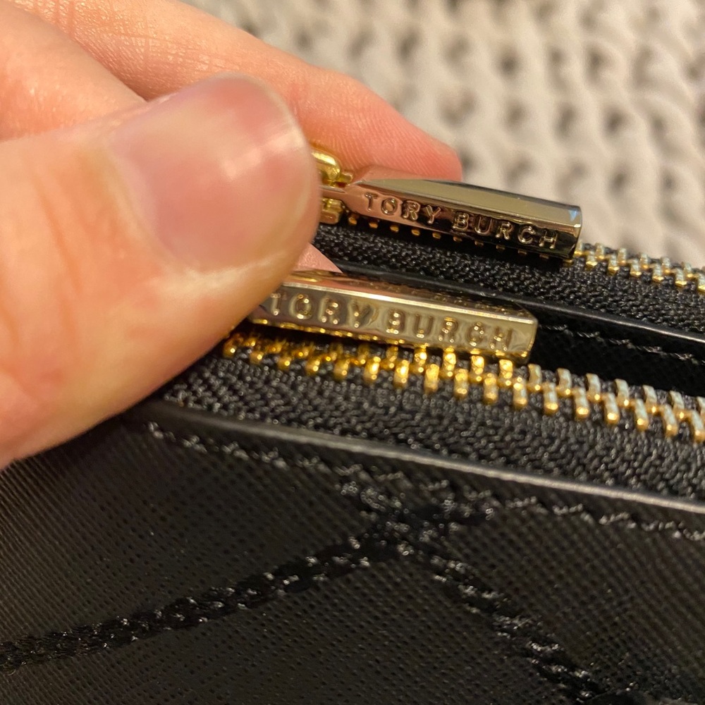 Tory Burch double zip Robinson stitched tote - Picture 9 of 9